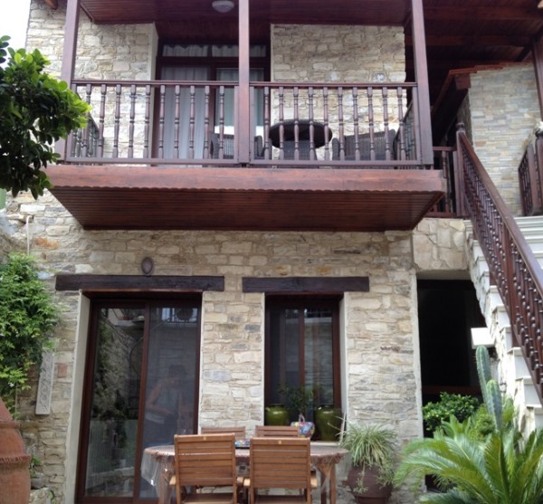 2 BEDROOM STONE HOUSE